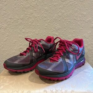 Nike Air Max 7.5 Women’s